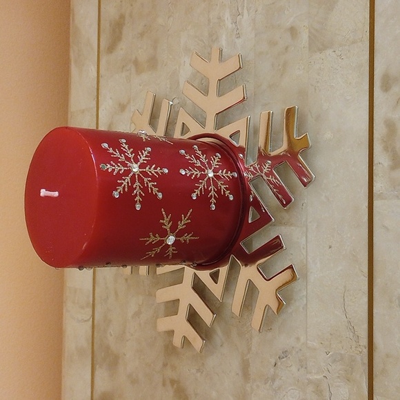 Burgundy Pillar Candle With Chrome Snowflake Stand - Picture 3 of 14